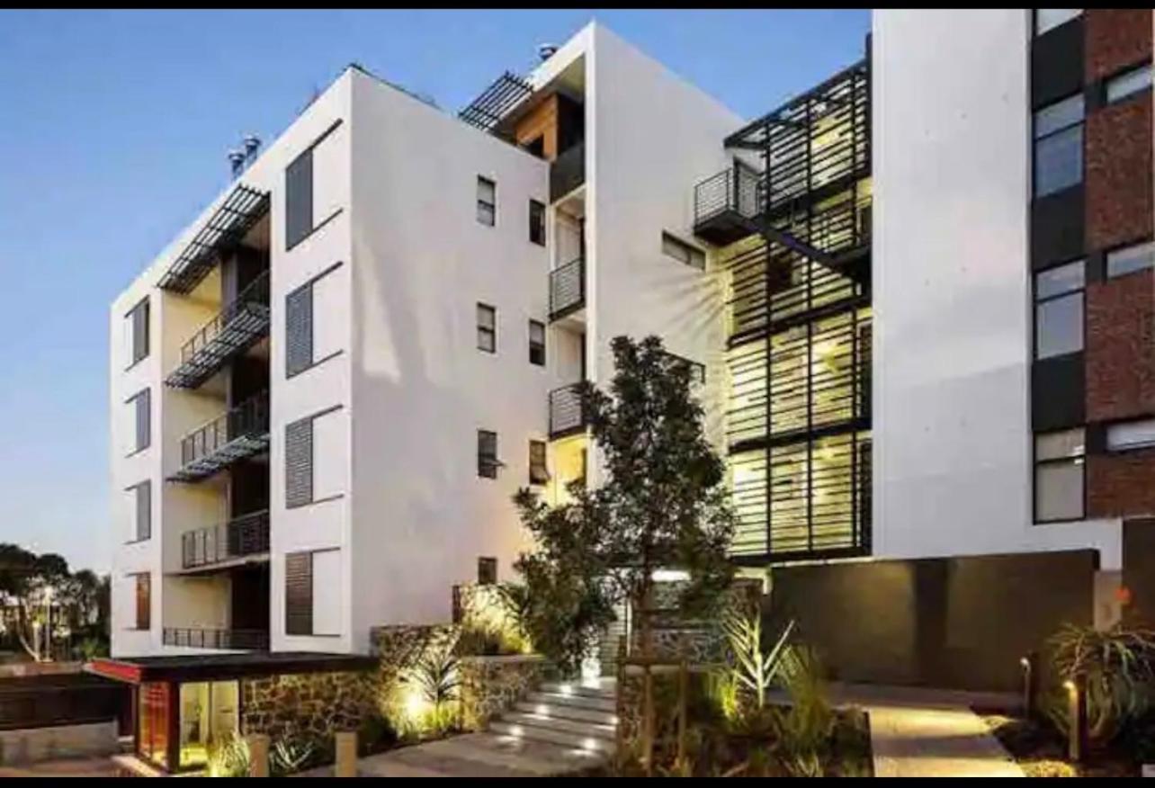 Point Haven Apartment *